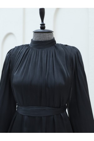 Omuzdan Büzgülü Işıltı Kumaş Balon Kol Elbise -Siyah