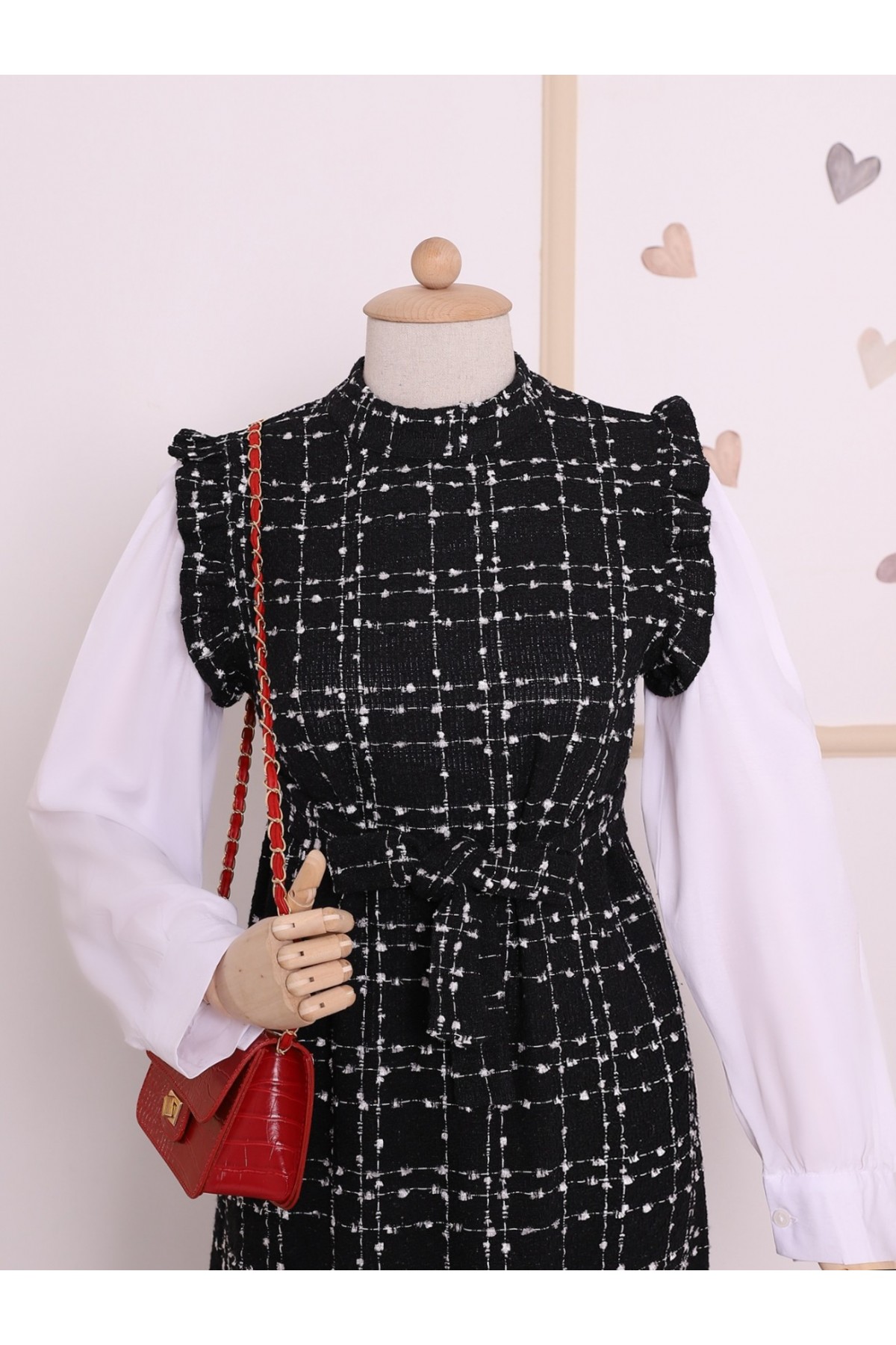 Belted Tweed Vest with Ruffled Sleeves -Black