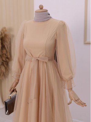 Kabarık Kol ve Etekli Kuşaklı Tül Abiye -Bej