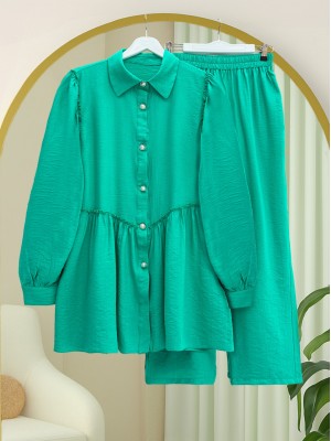 Omzu ve Önü Büzgülü İnci Düğmeli Takım -A.Yeşil