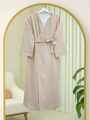 Önü Çift Bağlamalı Uzun Kap -Bej