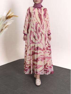 Yakası Ribanalı Eteği Katlı Desenli Şifon Elbise -Mürdüm