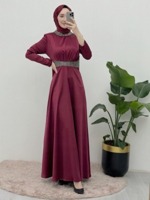 Yakası ve Beli Taş Detaylı Saten Abiye -Bordo