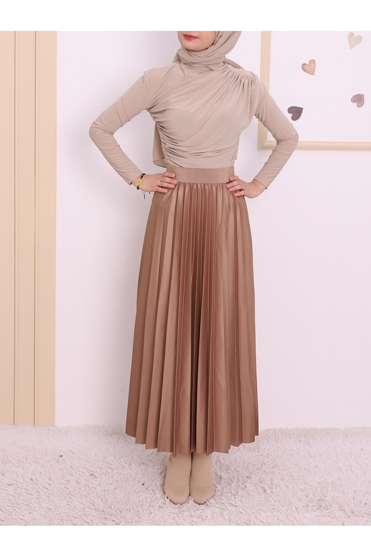 Elastic Waist Pleated Skirt  -Mink color