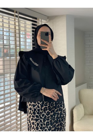 Taş İşlemeli Fırfırlı Önlük Yaka Bluz -Siyah