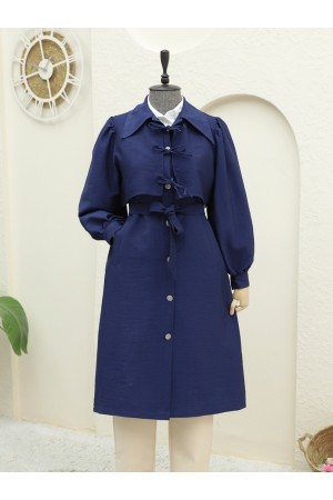 Önü Bağlama Detaylı Düğmeli Cepli Trençkot -Laci