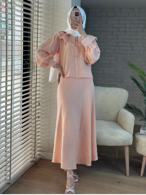 Dantelli Marul Yaka Saf Keten Etekli Takım  -Yavruağzı