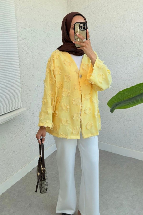 Tek Düğmeli Püskül Detaylı Yırtmaçlı Kimono -Sarı
