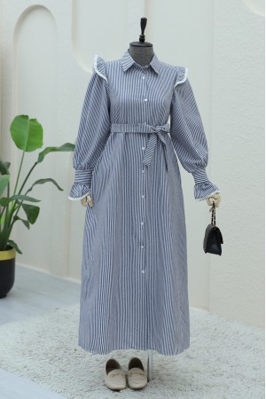 Önü Düğmeli Dantel Detaylı Kemerli Elbise -Laci