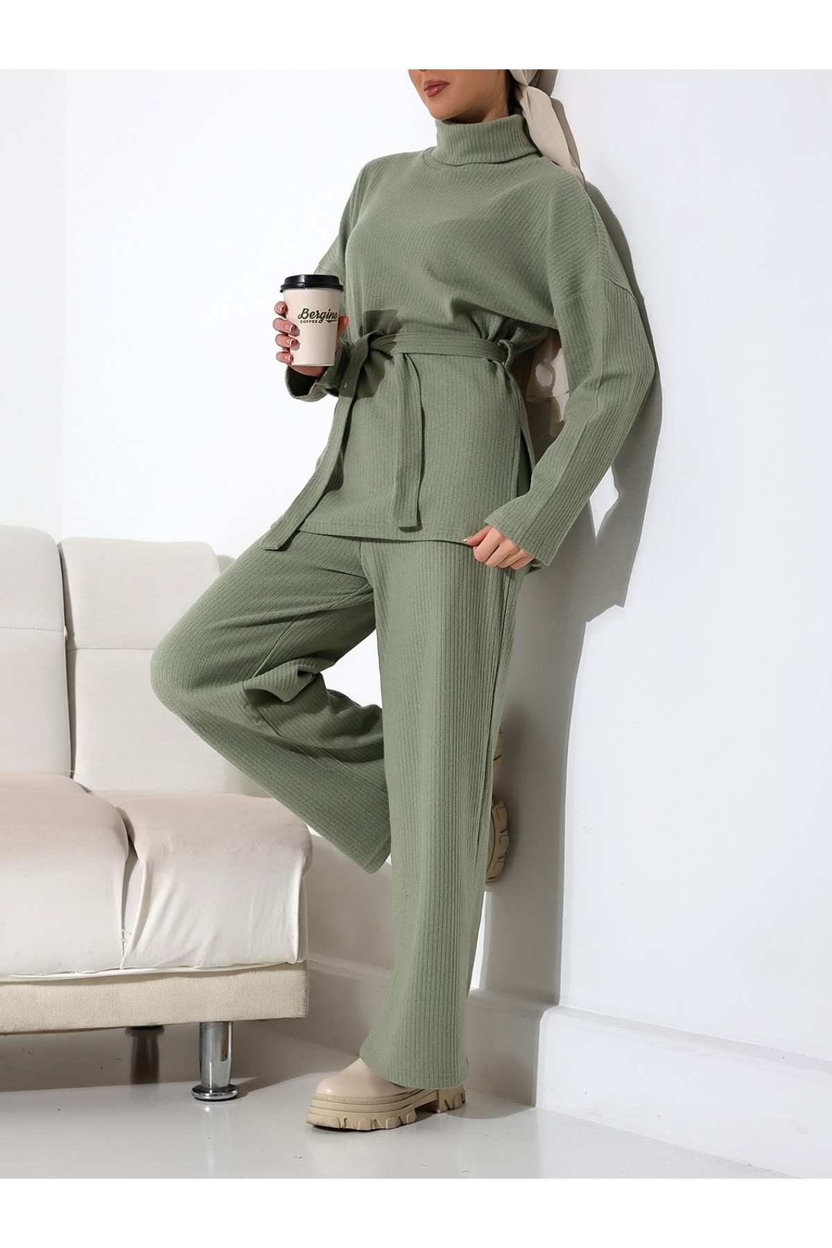 Half Turtleneck Belted Corduroy Suit -Sea green