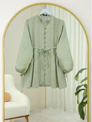 Kolu Bağcıklı Top Düğmeli Önü Plise Detaylı Kraş Tunik -Çağla Y.