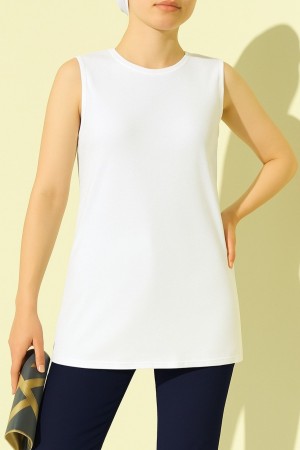 Yuvarlak Yaka Sıfır Kol Penye İçlik -Beyaz