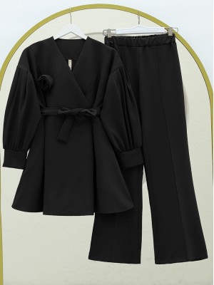 Çapraz Yaka Gül Detaylı Kemerli İkili Takım  -Siyah