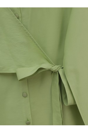 قميص بأكمام مرنة وربطة متقاطعة وأزرار -بحري