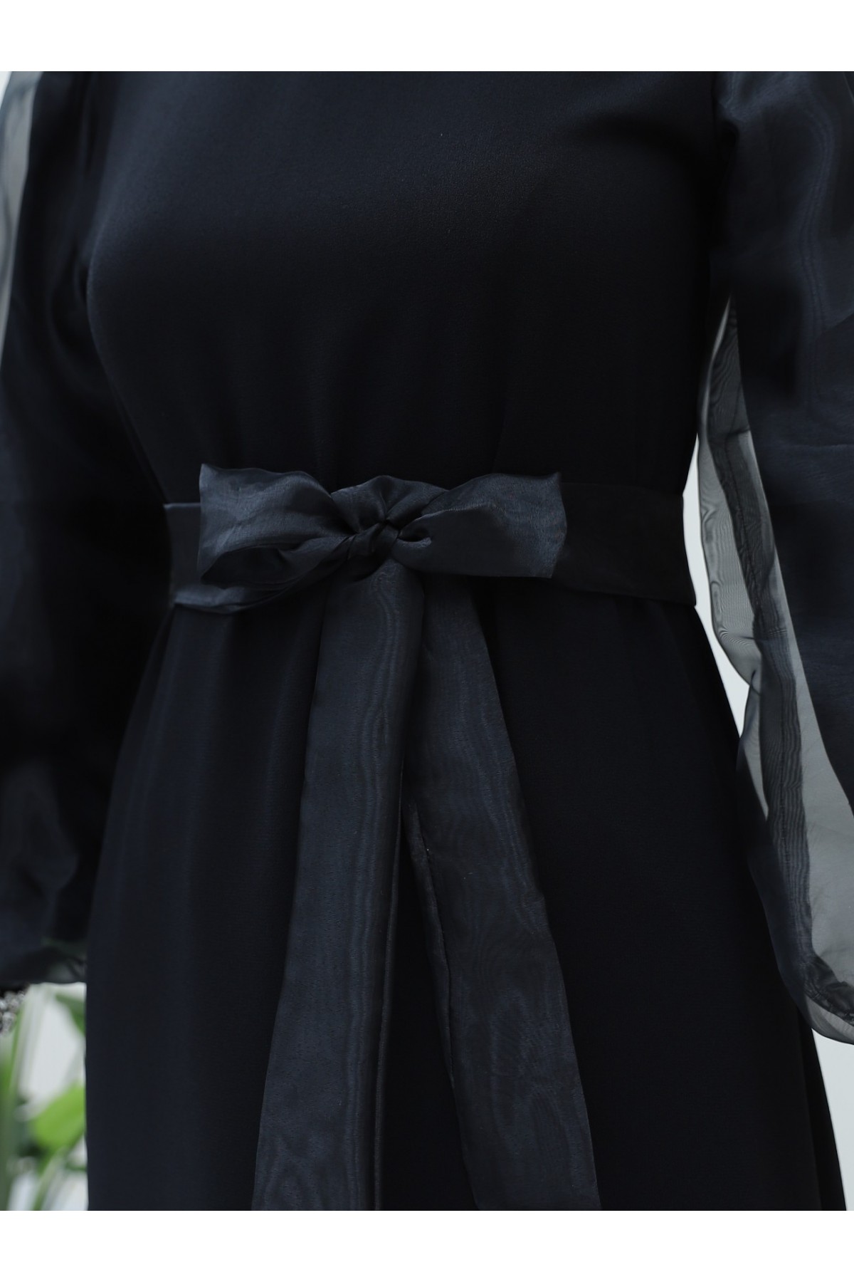 Organza Sleeve Dress with Stoned Collar and Sleeves and Lace-up Waist -Black detay görseli