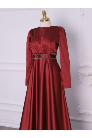 Önü Drapeli Beli Boncuklu Saten Abiye -Kırmızı