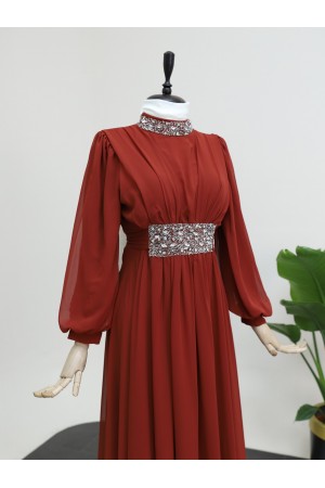 Yakası ve Beli Taş Detaylı Şifon Abiye -Kiremit