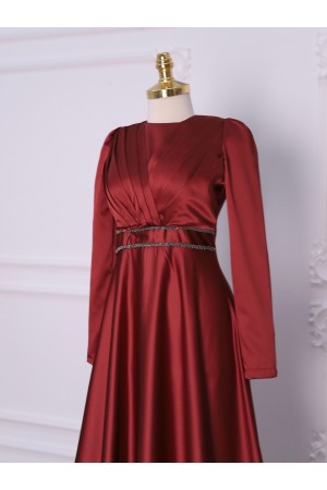 Önü Drapeli Beli Boncuklu Saten Abiye -Kırmızı