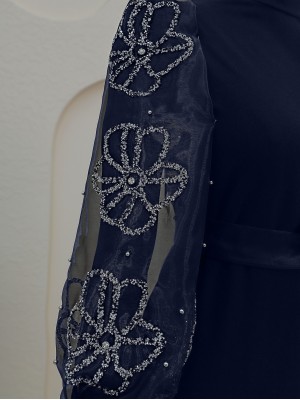 Dik Yaka Organze Kol Taş Detaylı Elbise  -Laci