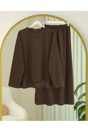 Two-Piece Combed Cotton Suit with a Long Slit at the Back and Skirt -Brown