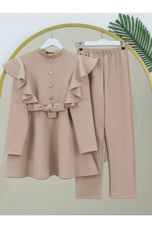 Düğme Detaylı Dik Yaka Omuzu Fırfırlı Scuba Takım -Bej