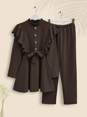 Düğme Detaylı Omuzu Fırfırlı Takım -Kahve