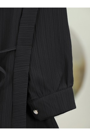 Pearl Buttoned Shoulder and Waist Tied Crinkle Shirt -Black