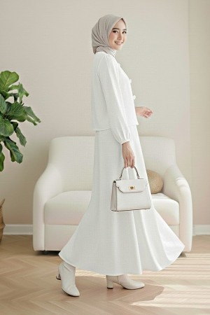 Önü Fiyonk Detaylı Etekli Scuba Takım    -Beyaz