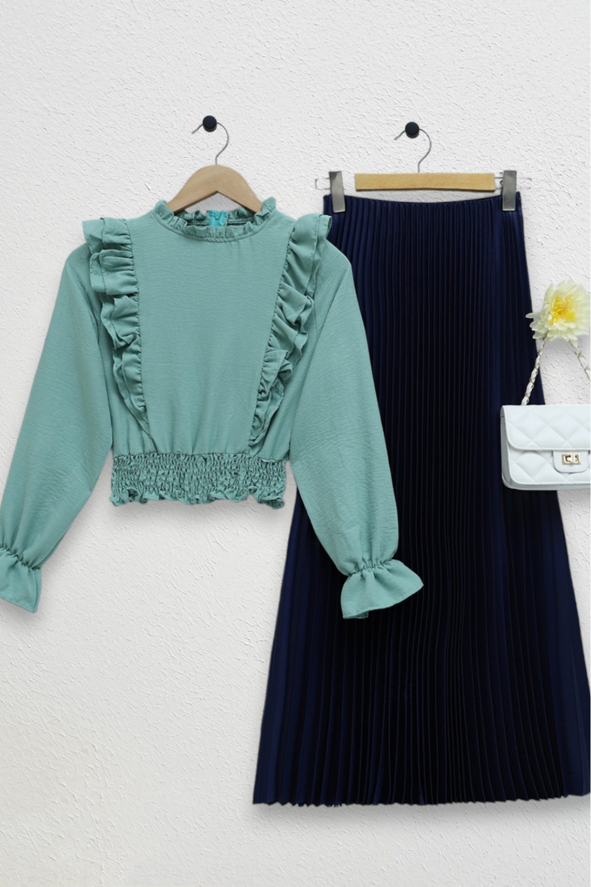 Robadan Fırfırlı Beli Büzgülü Ayrobin Bluz  -Mint