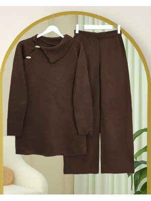 Yakası Çapraz Düğmeli Yarım Boğazlı Triko Takım -Kahve