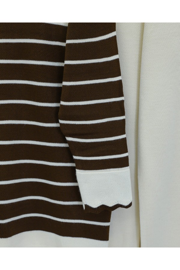 Half-Turtleneck Striped Knitwear Suit -Brown