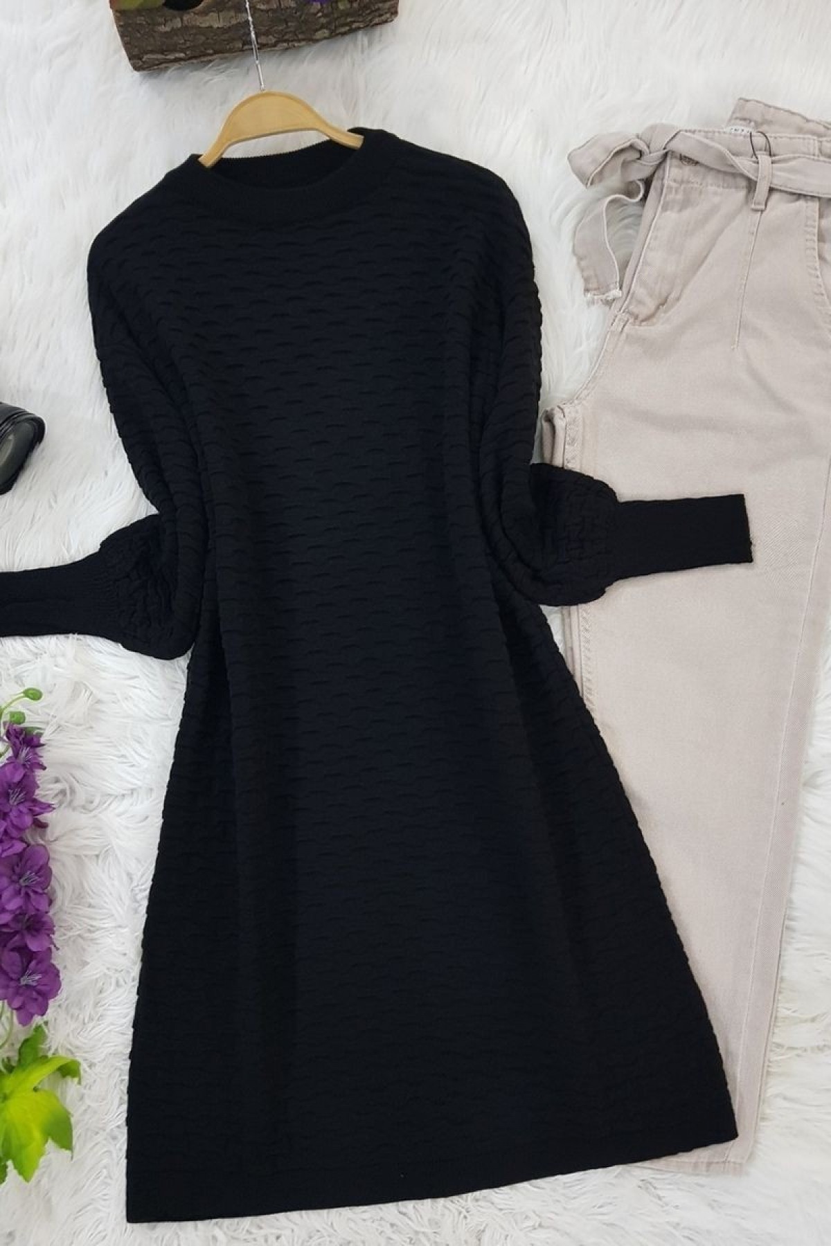 Embossed Pattern Tricot Tunic -Black