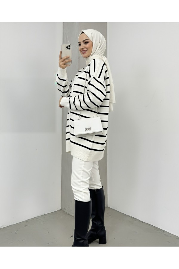 Striped Buttoned V   -Ecru
