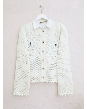 Çiçek Nakışlı Düğmeli Triko Hırka -Ekru