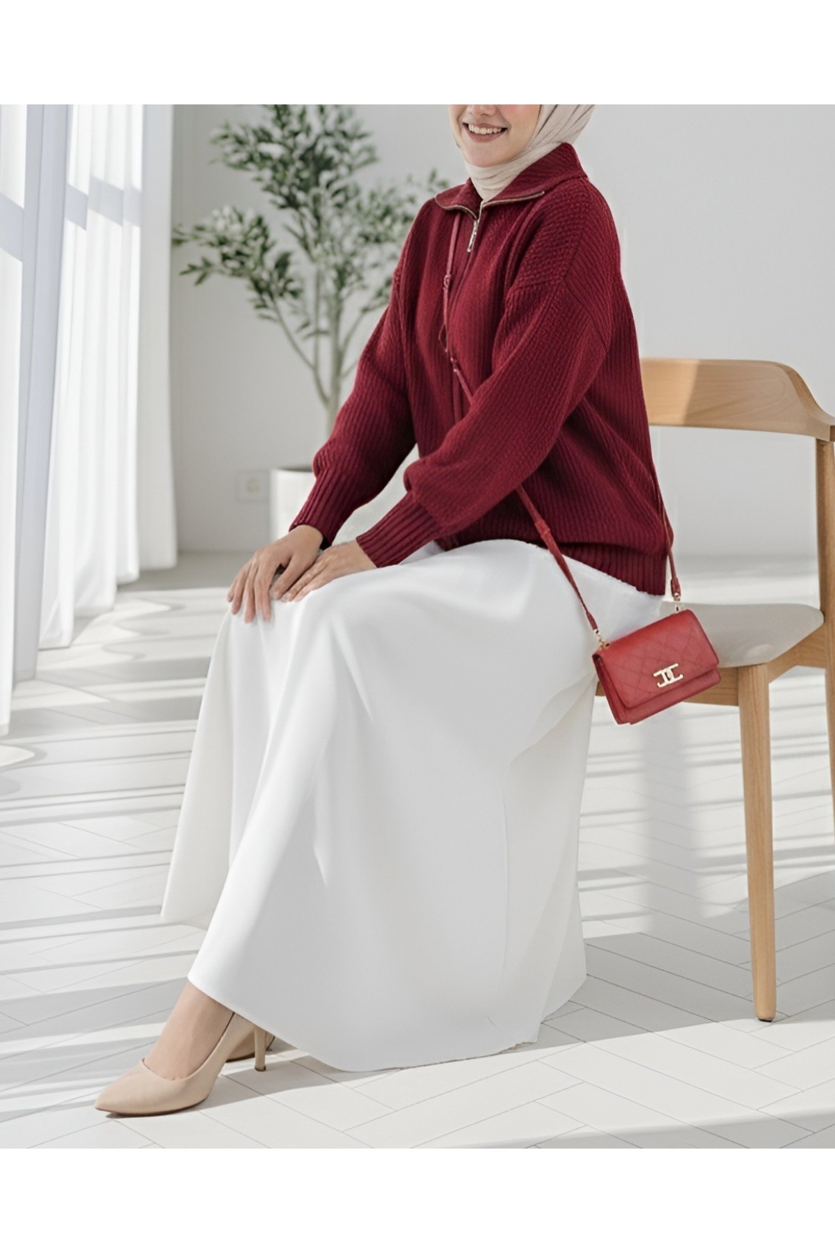 Half-Necked Zippered Knitwear Cardigan -Maroon