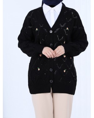 Ponponlu Çiçek Nakışlı Düğmeli Hırka -Siyah