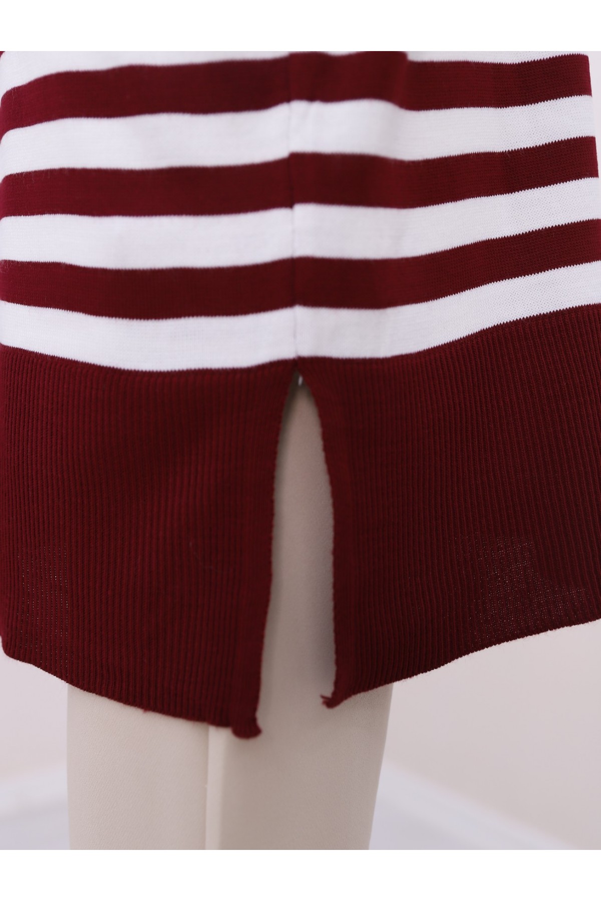 Yuvarlak Yaka Tesettür Salaş Triko Tunik -Bordo