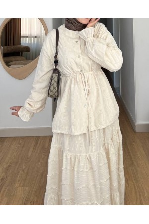 Önü Düğmeli Beli Bağcıklı Kolu Lastikli Etekli Dantelli Takım -Bej
