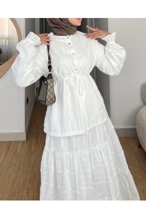 Önü Düğmeli Beli Bağcıklı Kolu Lastikli Etekli Dantelli Takım -Beyaz