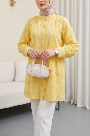 Yakası Ve Kolu Dantelli Top Düğmeli Astarlı Gömlek  -Sarı