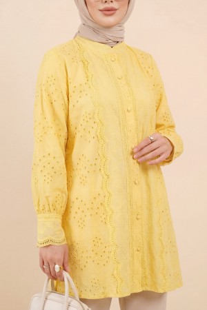 Yakası Ve Kolu Dantelli Top Düğmeli Astarlı Gömlek  -Sarı