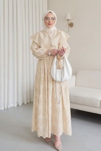 Pelerin Yaka Dantel Detaylı Elbise  -Bej