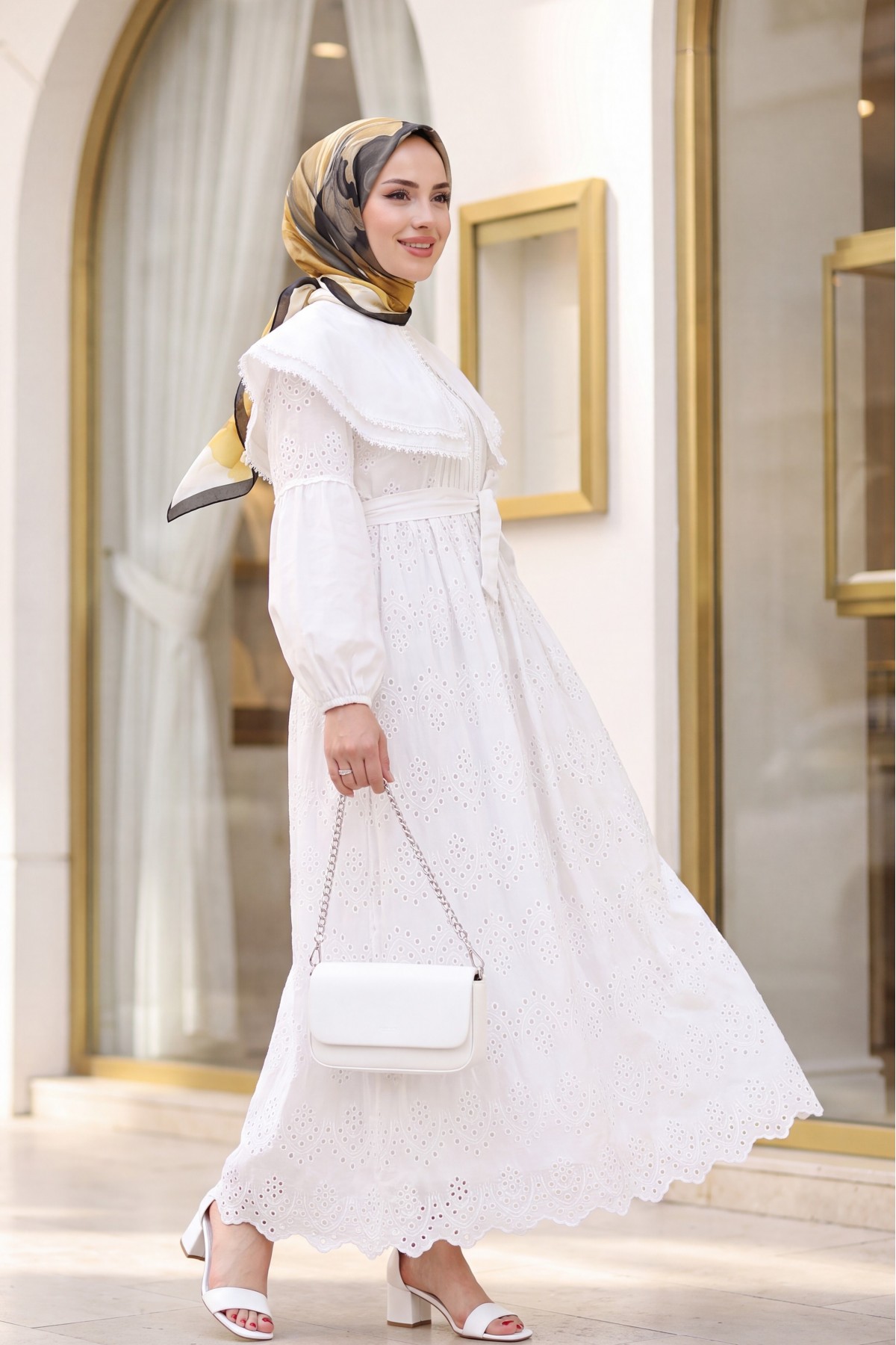 Cape Collar Lace Detail Dress -White