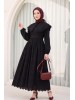 أسود
