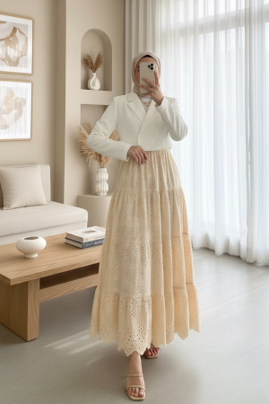 Fisto İşlemeli Katlamalı Etek -Bej