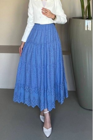 تنورة مطوية مع تطريز على شكل صدفة -أزرق