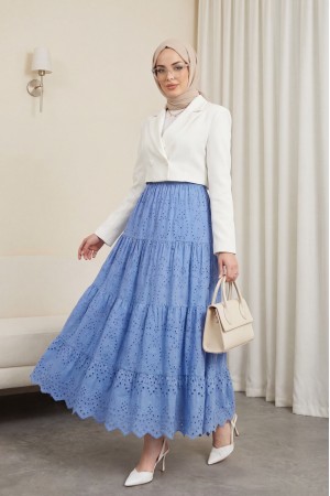 تنورة مطوية مع تطريز على شكل صدفة -أزرق