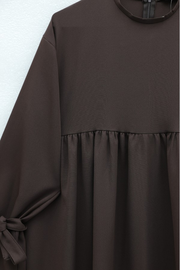 Long Double Dress with Lace-Up Sleeves -Brown