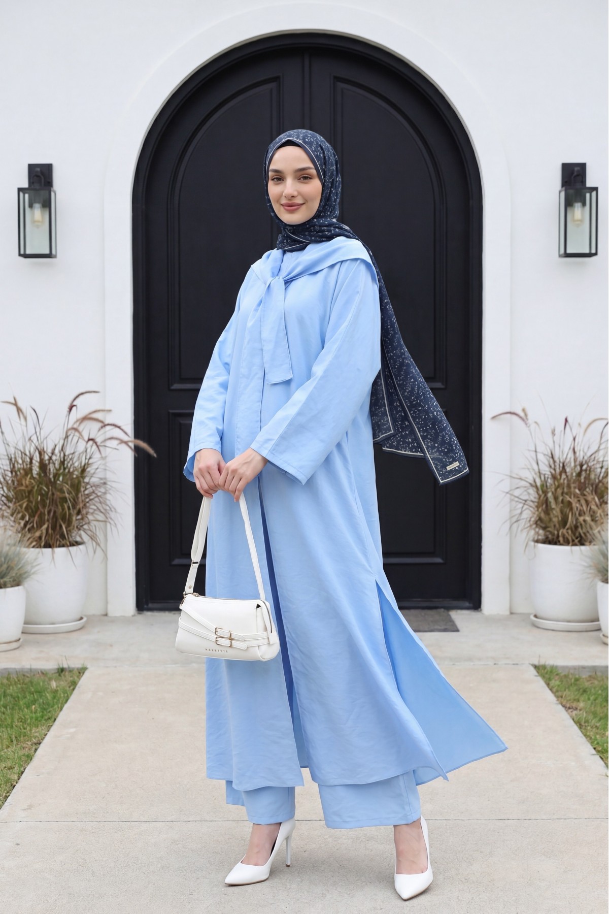Modal Suit with Scarf Detail and Deep Slit Pants, with Pockets -Light blue detay görseli