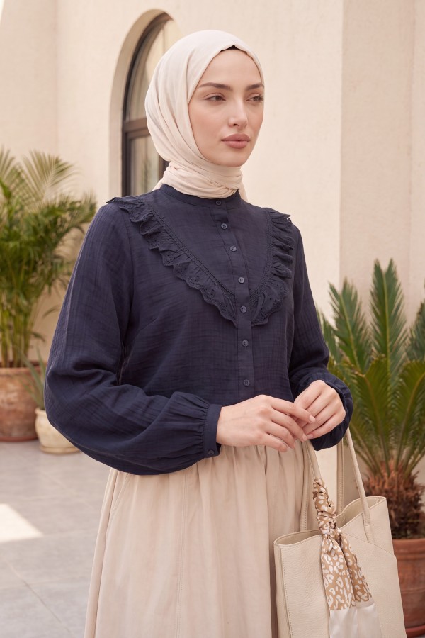 Lace -Navy blue